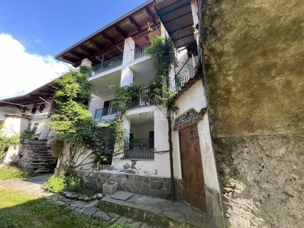 casa indipendente in vendita a Vistrorio
