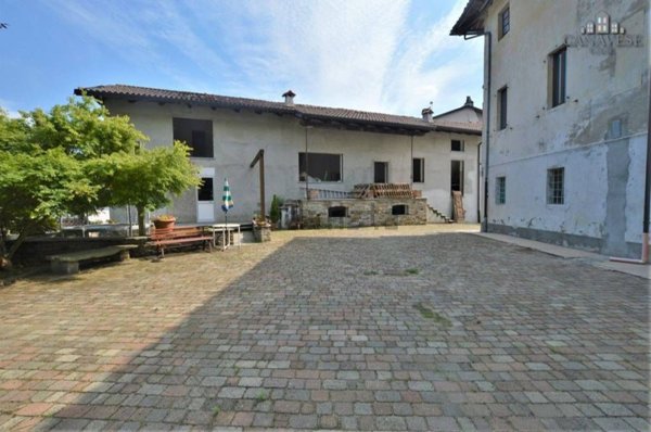 casa indipendente in vendita a Vistrorio