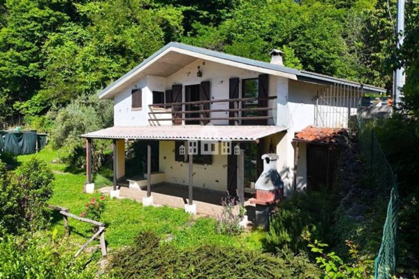 casa indipendente in vendita a Vistrorio