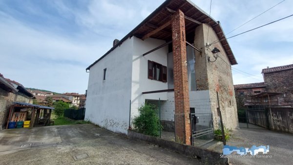 casa indipendente in vendita a Vistrorio