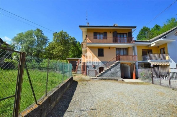 casa indipendente in vendita a Vistrorio