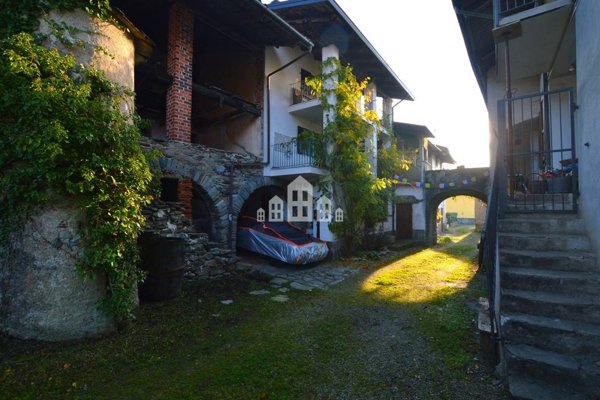 casa indipendente in vendita a Vistrorio