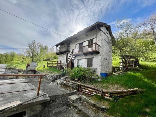 casa indipendente in vendita a Viù