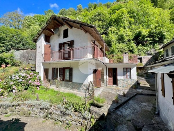 casa indipendente in vendita a Viù in zona Guicciardera