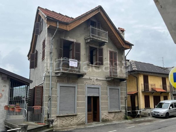 casa indipendente in vendita a Viù