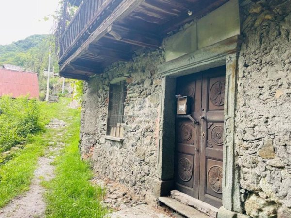 casa indipendente in vendita a Viù in zona Pessinea