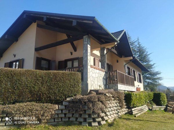 casa indipendente in vendita a Viù