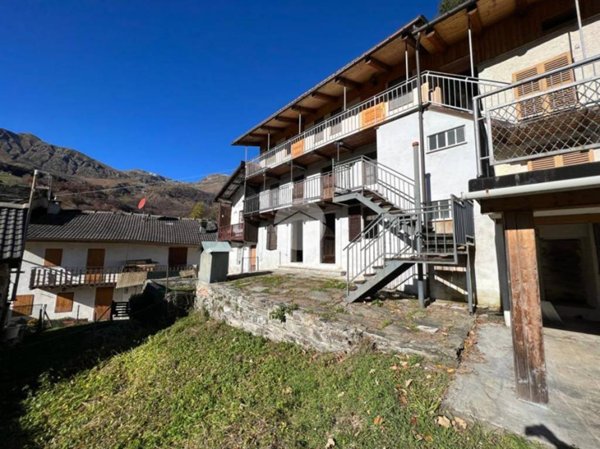 casa indipendente in vendita a Viù in zona Cramoletti