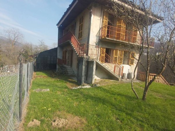 casa indipendente in vendita a Viù