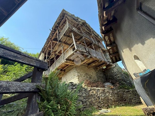 casale in vendita a Viù in zona Balma