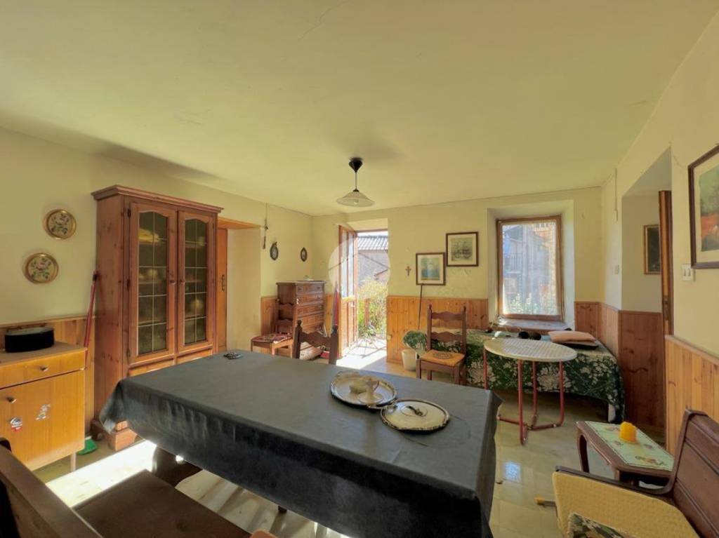 appartamento in vendita a Viù in zona Tornetti