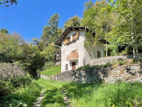 casa indipendente in vendita a Viù