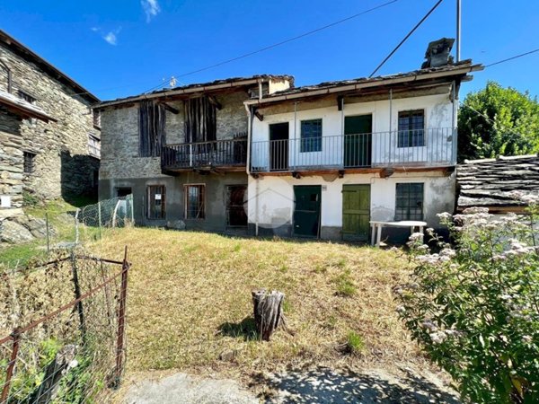 casa indipendente in vendita a Viù in zona Polpresa