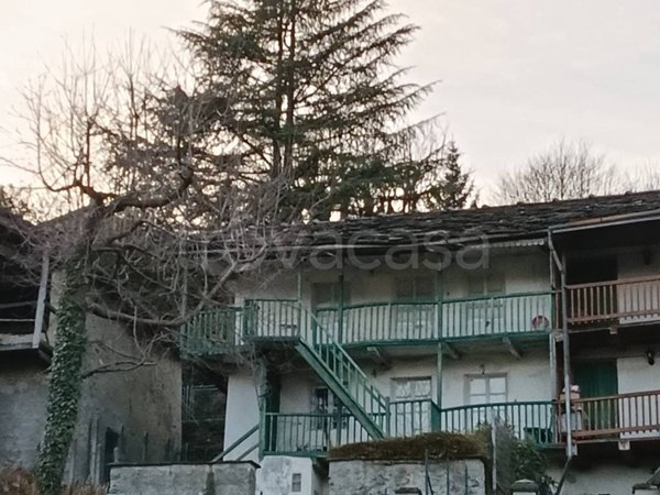 casa indipendente in vendita a Viù