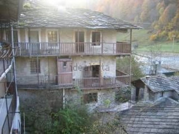 pentavano in vendita a Viù in zona Fucine