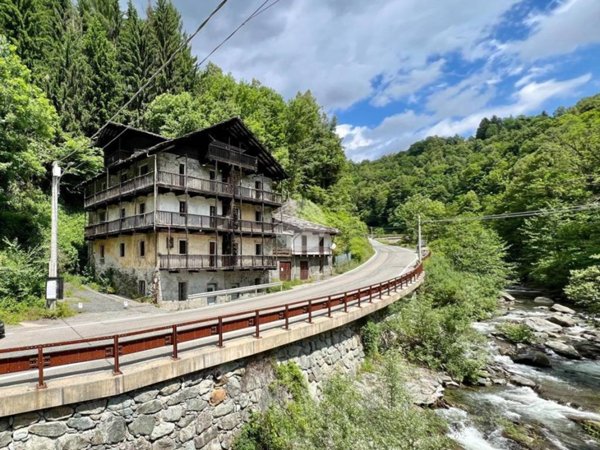 intera palazzina in vendita a Viù in zona Fucine