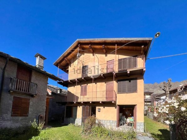 casa semindipendente in vendita a Viù in zona Tornetti