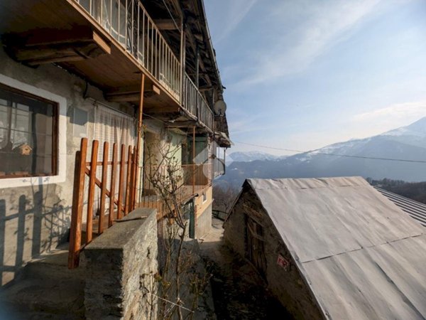 attico in vendita a Viù in zona Polpresa