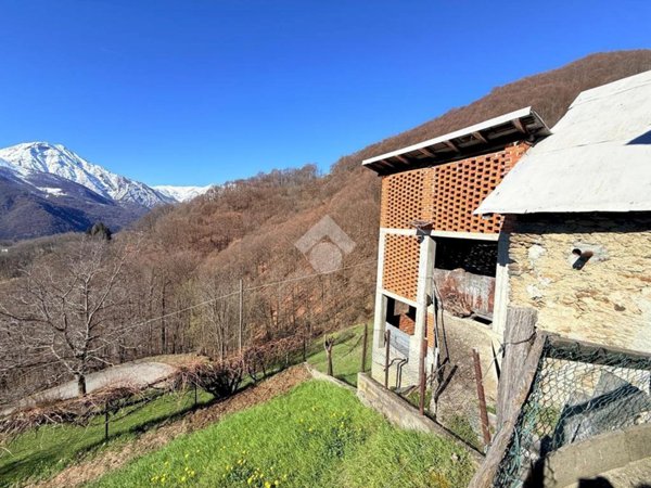 attico in vendita a Viù in zona Polpresa