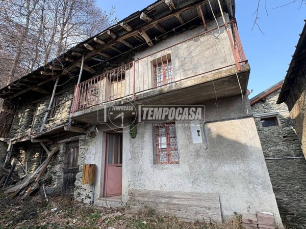 casa indipendente in vendita a Viù