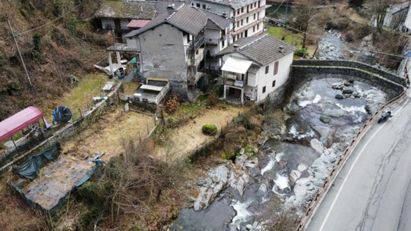 appartamento in vendita a Viù in zona Fucine