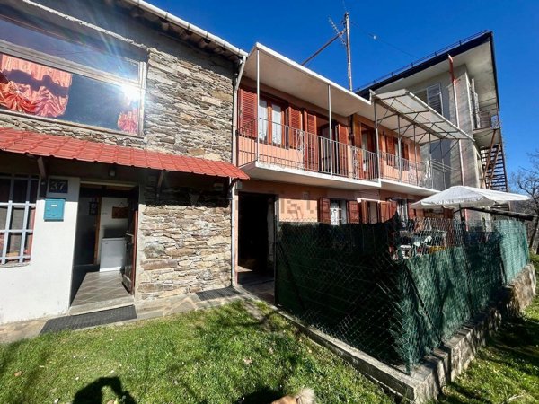 casa indipendente in vendita a Viù in zona Pessinea
