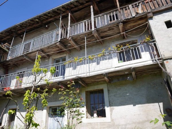 casa indipendente in vendita a Viù in zona Col San Giovanni