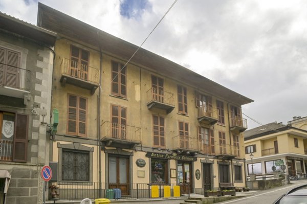 appartamento in vendita a Viù in zona Tuberghengo
