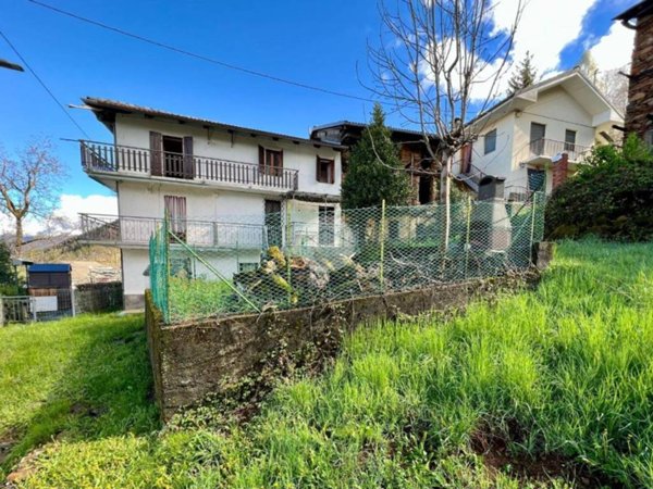 casa semindipendente in vendita a Viù in zona Maddalene