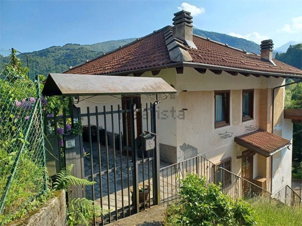 casa indipendente in vendita a Viù in zona Tuberghengo