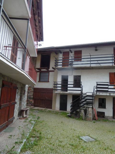 casa indipendente in vendita a Viù in zona Chiaberge