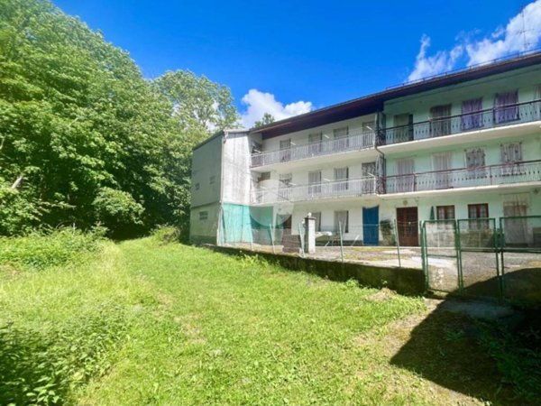 casa indipendente in vendita a Viù in zona Aires