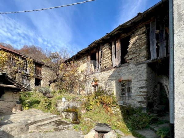 casale in vendita a Viù