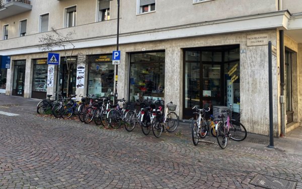 negozio in vendita a Bolzano