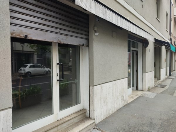 negozio in vendita a Bolzano