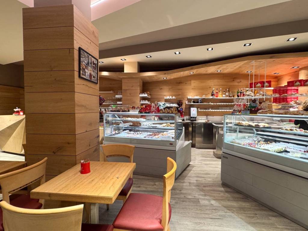 negozio in vendita a Bolzano
