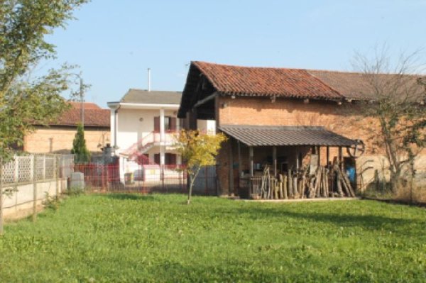 casa indipendente in vendita a Volpiano