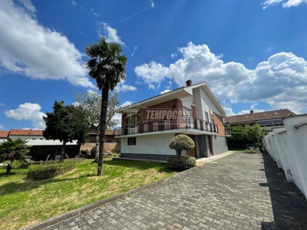 casa indipendente in vendita a Volpiano