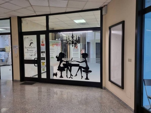negozio in vendita a Volpiano