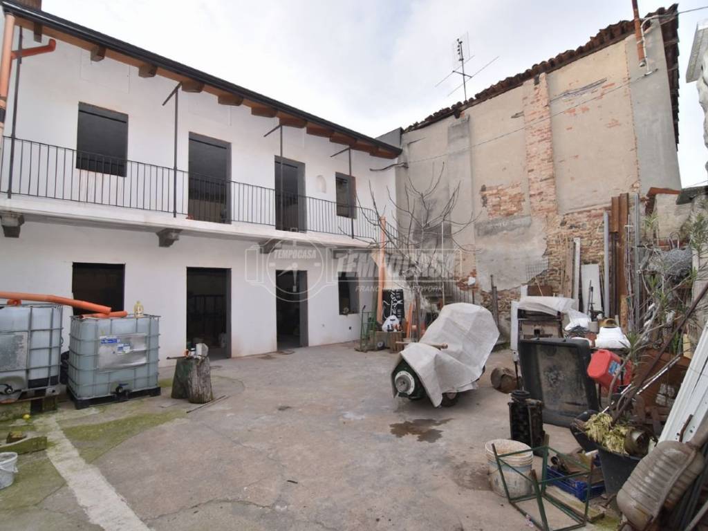 casa indipendente in vendita a Volpiano