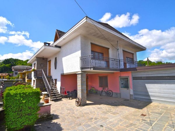 casa indipendente in vendita a Volpiano