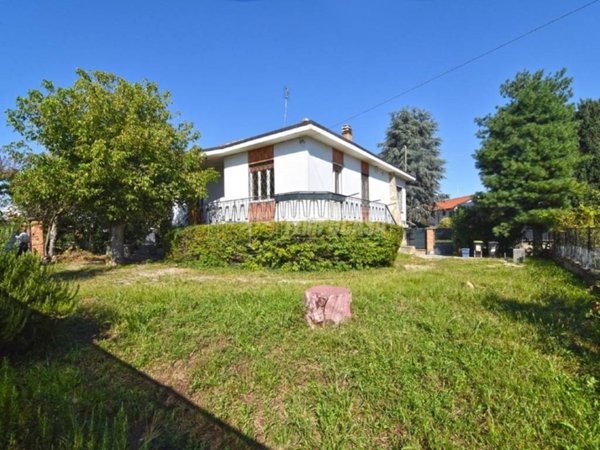casa indipendente in vendita a Volpiano