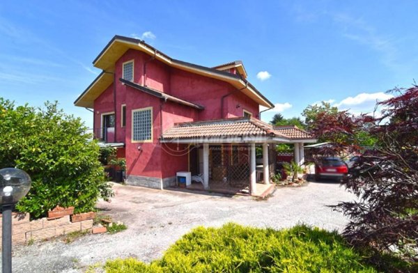 casa indipendente in vendita a Volpiano