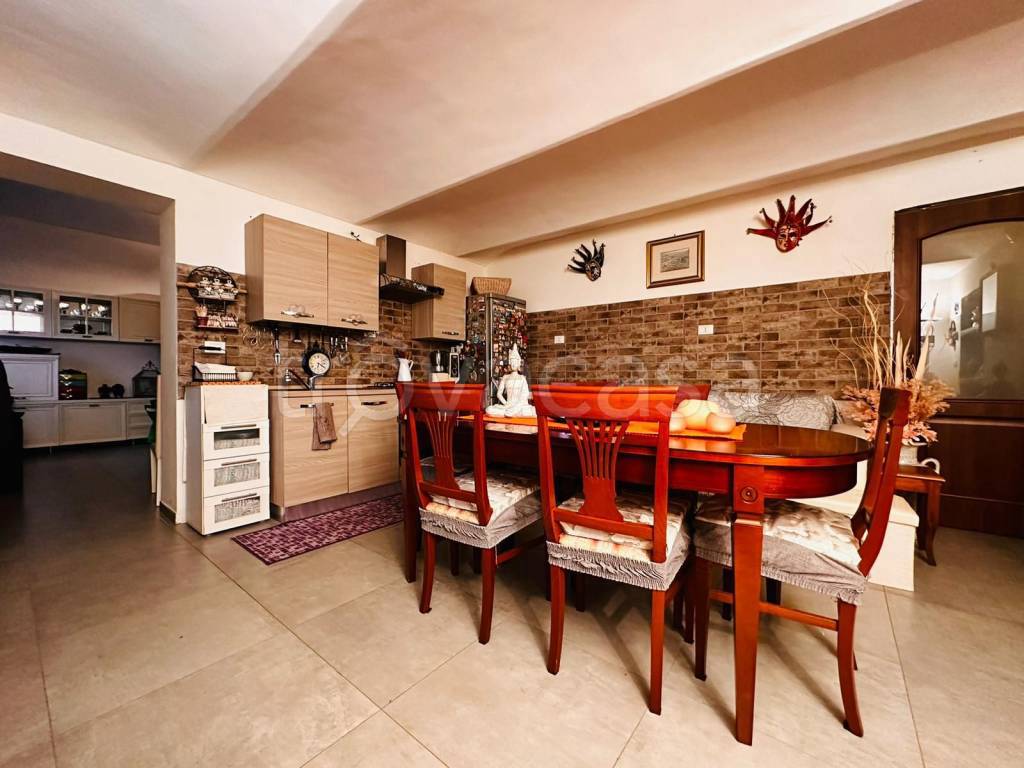 casa indipendente in vendita a Volpiano