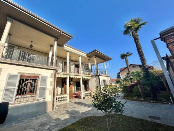 casa indipendente in vendita a Volpiano