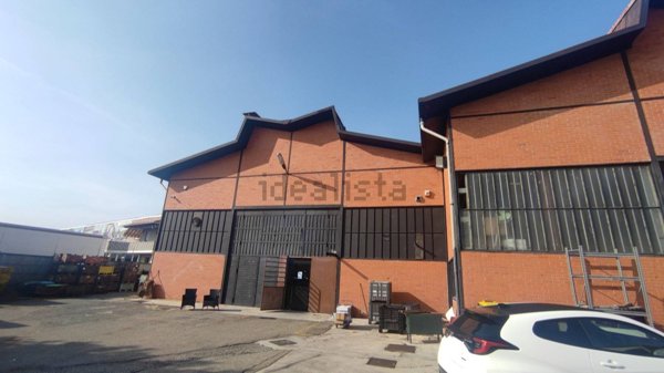 capannone in vendita a Volpiano