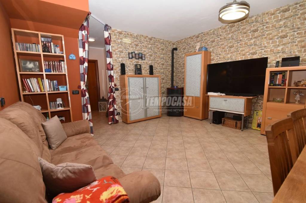 casa indipendente in vendita a Volpiano