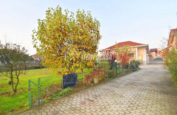 casa indipendente in vendita a Volpiano