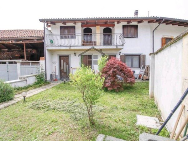 casa indipendente in vendita a Volpiano