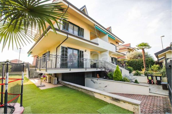 casa indipendente in vendita a Volpiano